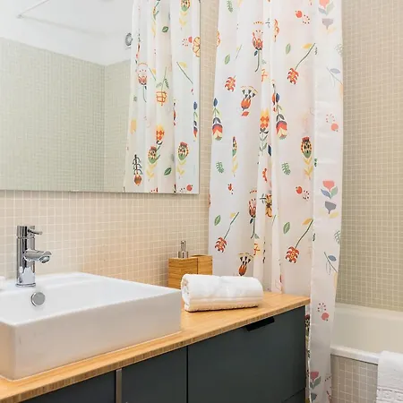 Charming Bright Flat Lisbon