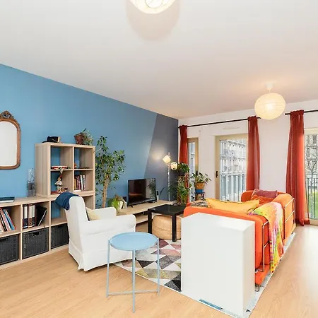 Charming Bright Flat Apartman *